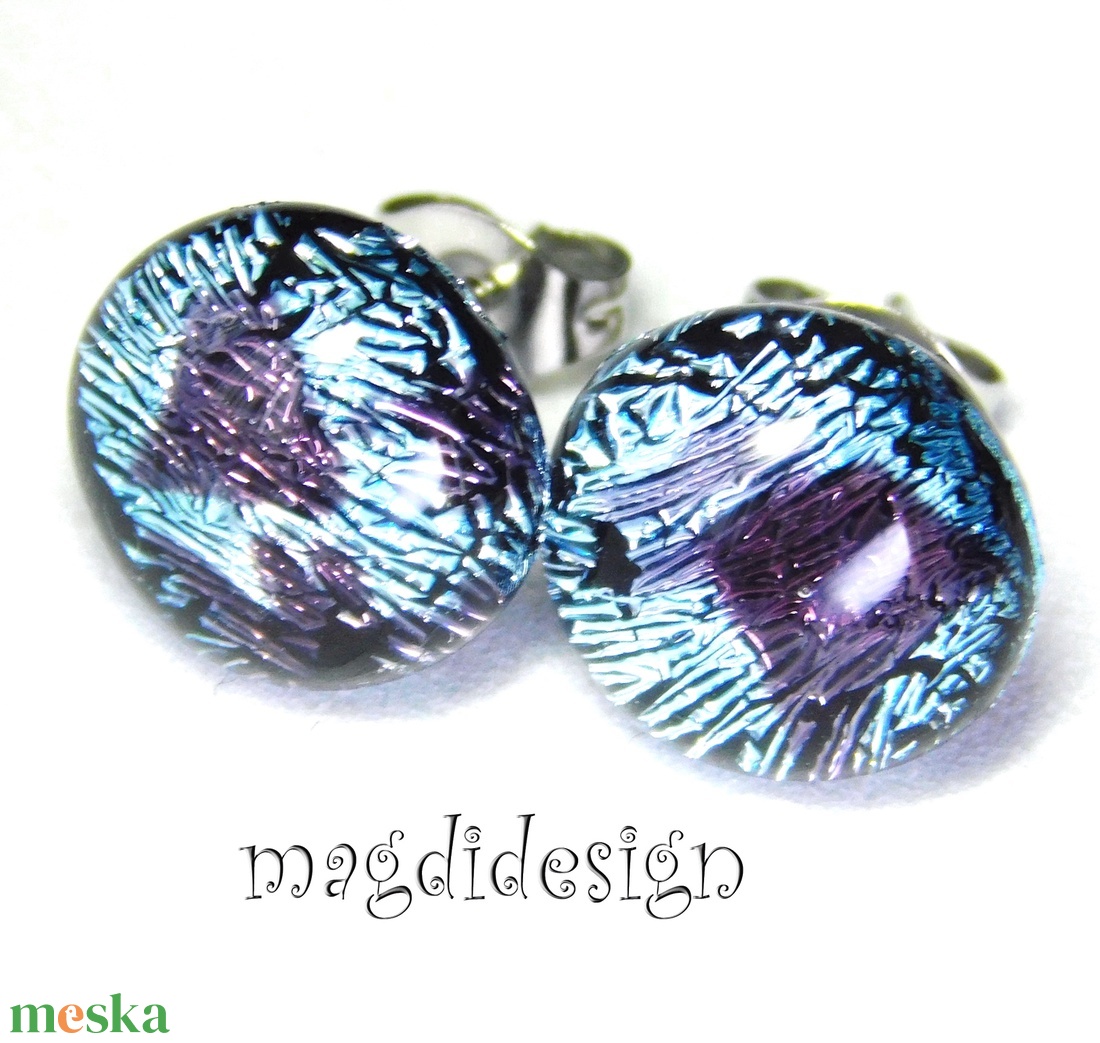 NEMESACÉL! Ezüst bíbor színjáték dichroic üvegékszer pötty fülbevaló - ékszer - fülbevaló - pötty fülbevaló - Meska.hu
