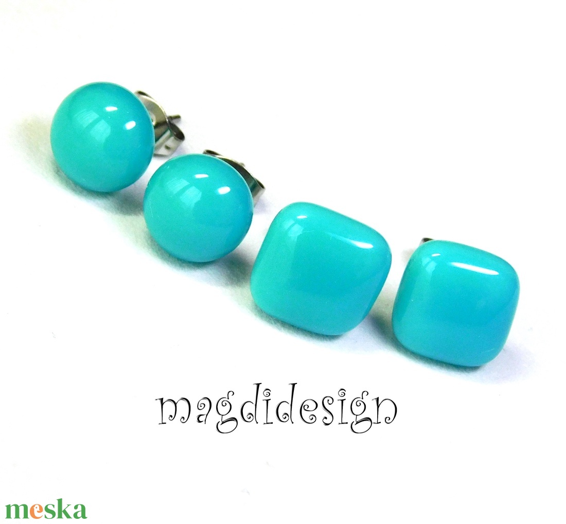 Türkiz üvegékszer stiftes fülbevaló  - ékszer - fülbevaló - pötty fülbevaló - Meska.hu