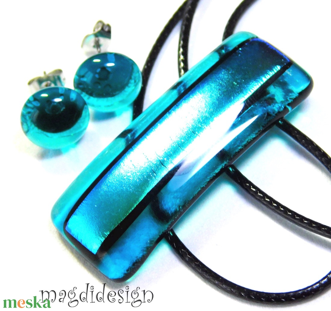 Türkiz színjáték dichroic üvegékszer szett pötty fülbevaló - ékszer - ékszerszett - Meska.hu