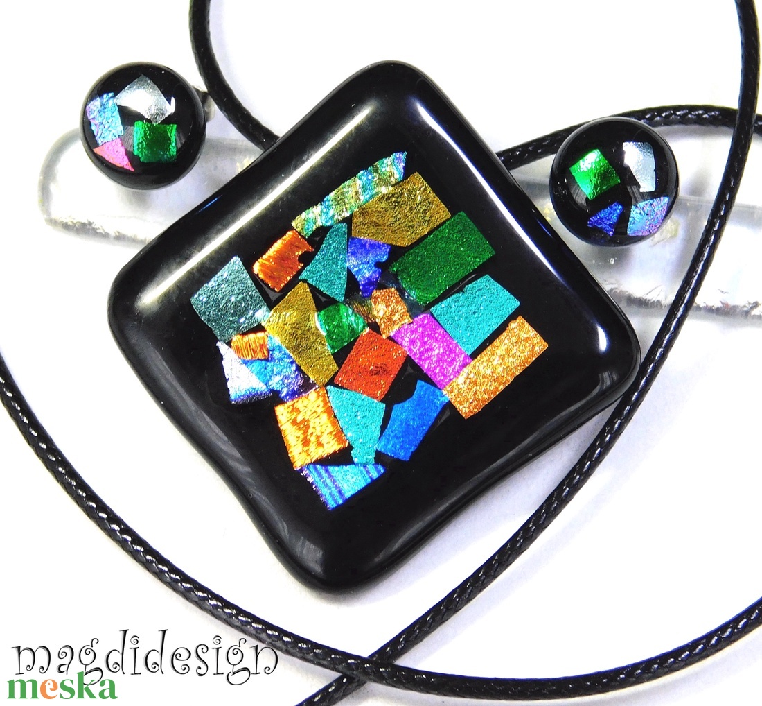 Keretbe zárt maxi dichroic színkavalkád üvegékszer szett nyaklánc, pötty fülbevaló - ékszer - ékszerszett - Meska.hu