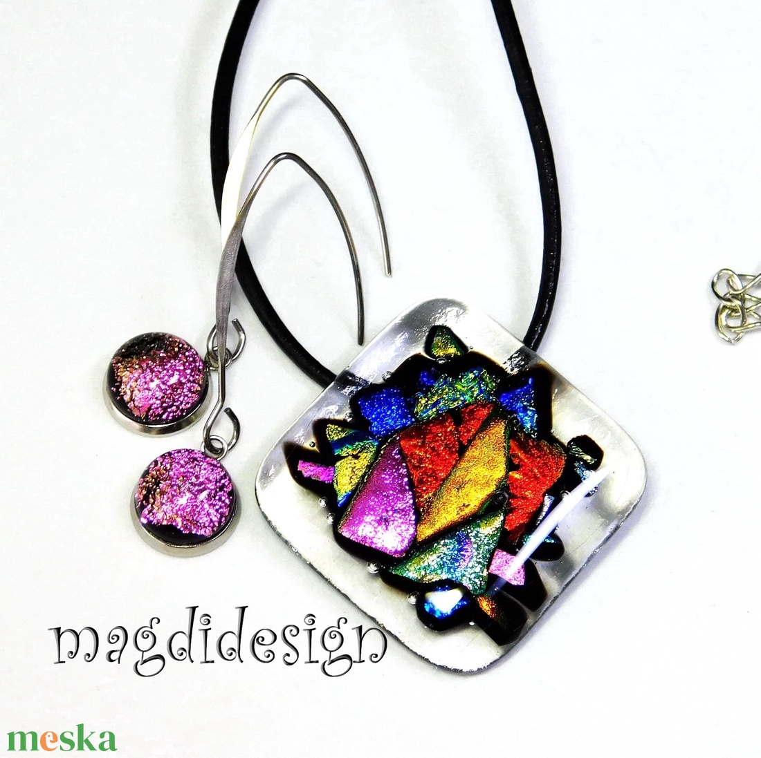 Üvegbe zárt csillogás dichroic üvegékszer szett nyaklánc, lógós fülbevaló - ékszer - ékszerszett - Meska.hu