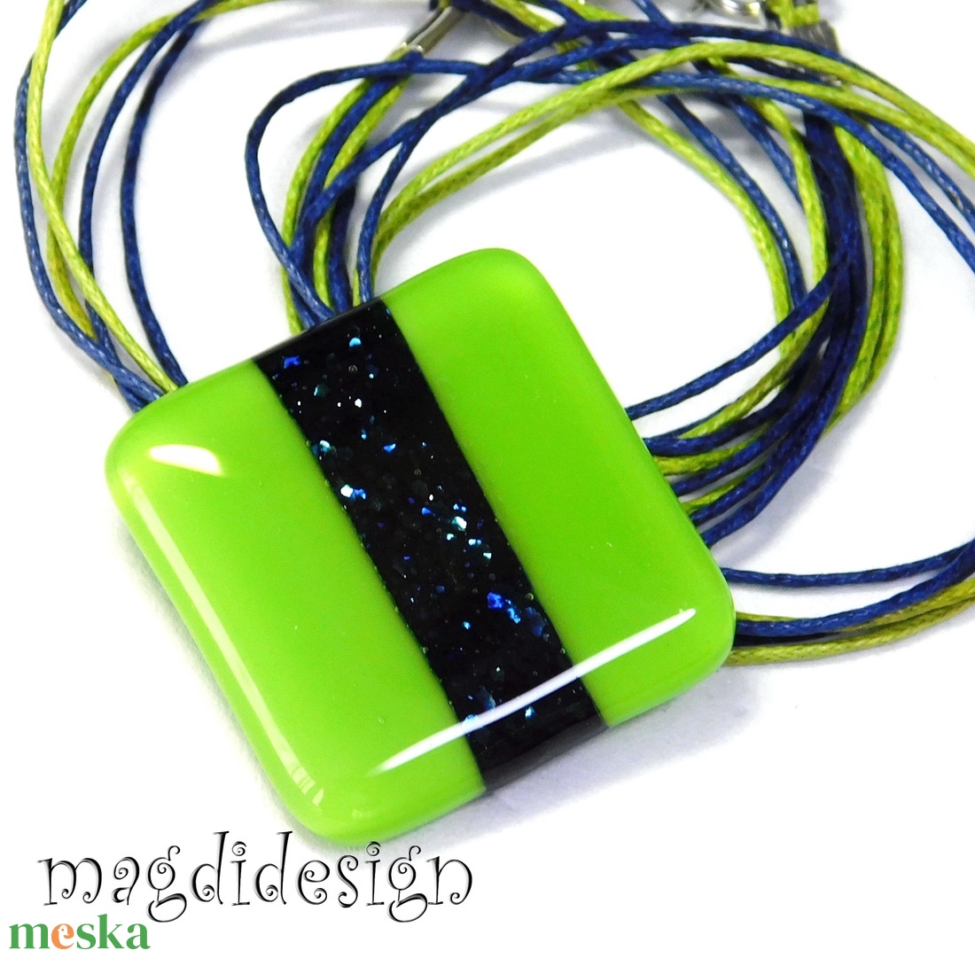 Zöld-kék aventurin csíkos üvegékszer nyaklánc - ékszer - nyaklánc - medálos nyaklánc - Meska.hu