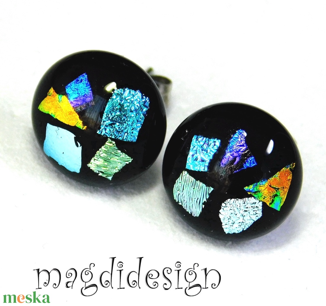 NEMESACÉL! Dichroic színkavalkád üvegékszer pötty fülbevaló  - ékszer - fülbevaló - pötty fülbevaló - Meska.hu