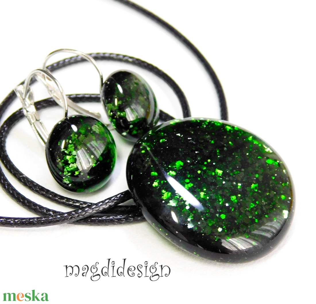 Eredeti zöld aventurin üvegékszer szett, nyaklánc, maxi kapcsos fülbevaló - ékszer - ékszerszett - Meska.hu