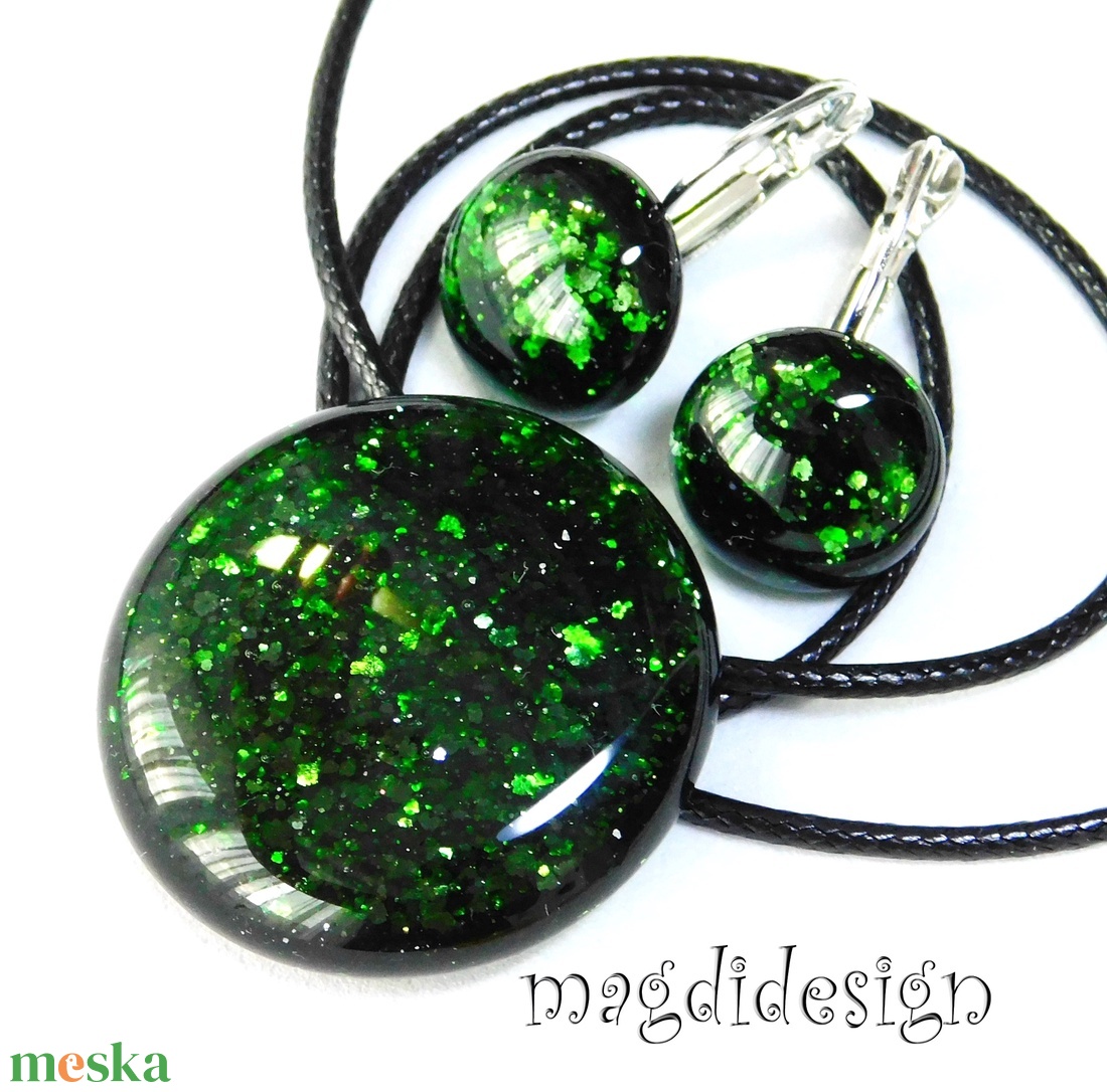Eredeti zöld aventurin üvegékszer szett, nyaklánc, maxi kapcsos fülbevaló - ékszer - ékszerszett - Meska.hu