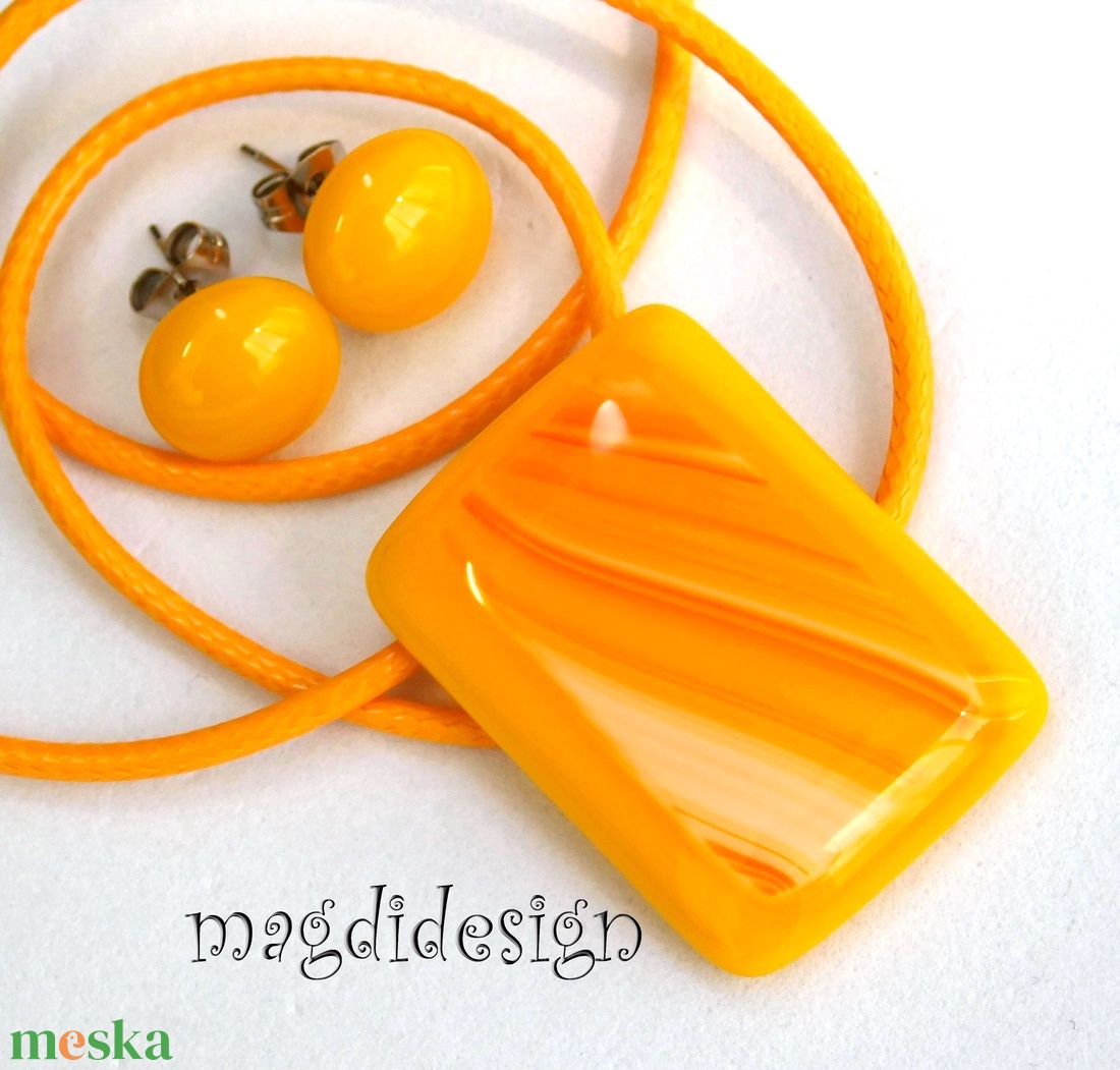 Sárga piros áramlás üvegékszer szett nyaklánc, stiftes fülbevaló - ékszer - ékszerszett - Meska.hu