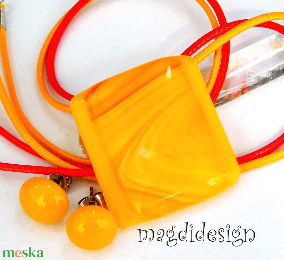 Sárga-piros áramlás üvegékszer szett nyaklánc, stiftes fülbevaló 1 - ékszer - ékszerszett - Meska.hu