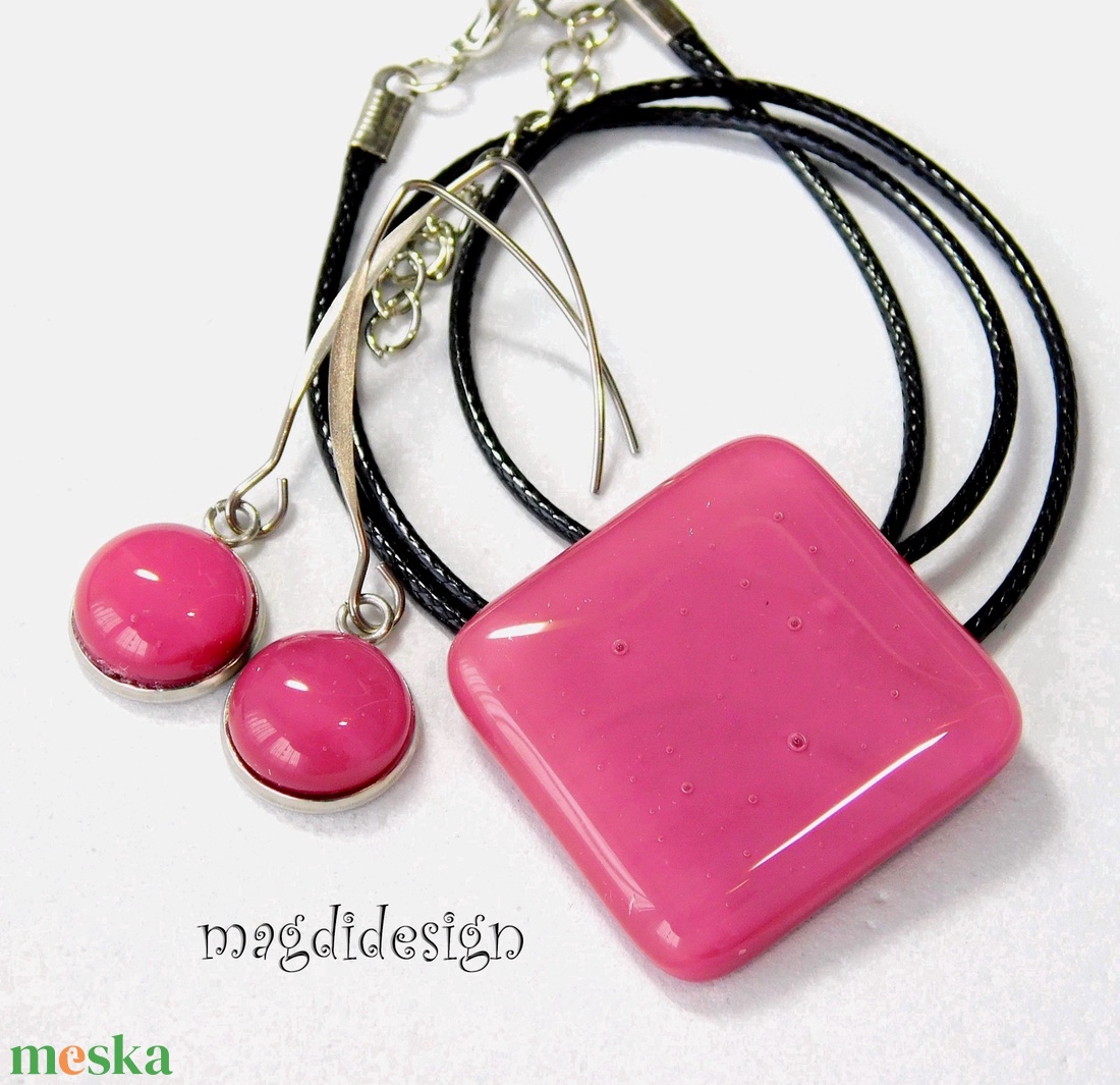 Mályvás-málna üvegékszer szett, nyaklánc, lógós fülbevaló - ékszer - ékszerszett - Meska.hu