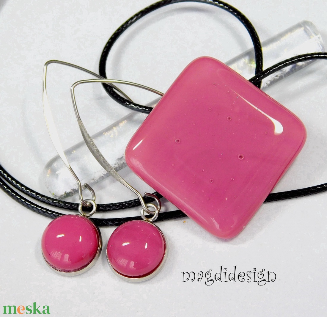 Mályvás-málna üvegékszer szett, nyaklánc, lógós fülbevaló - ékszer - ékszerszett - Meska.hu