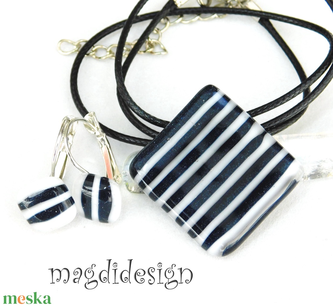 Tengerész csíkos üvegékszer szett, nyaklánc, kapcsos fülbevaló - ékszer - ékszerszett - Meska.hu