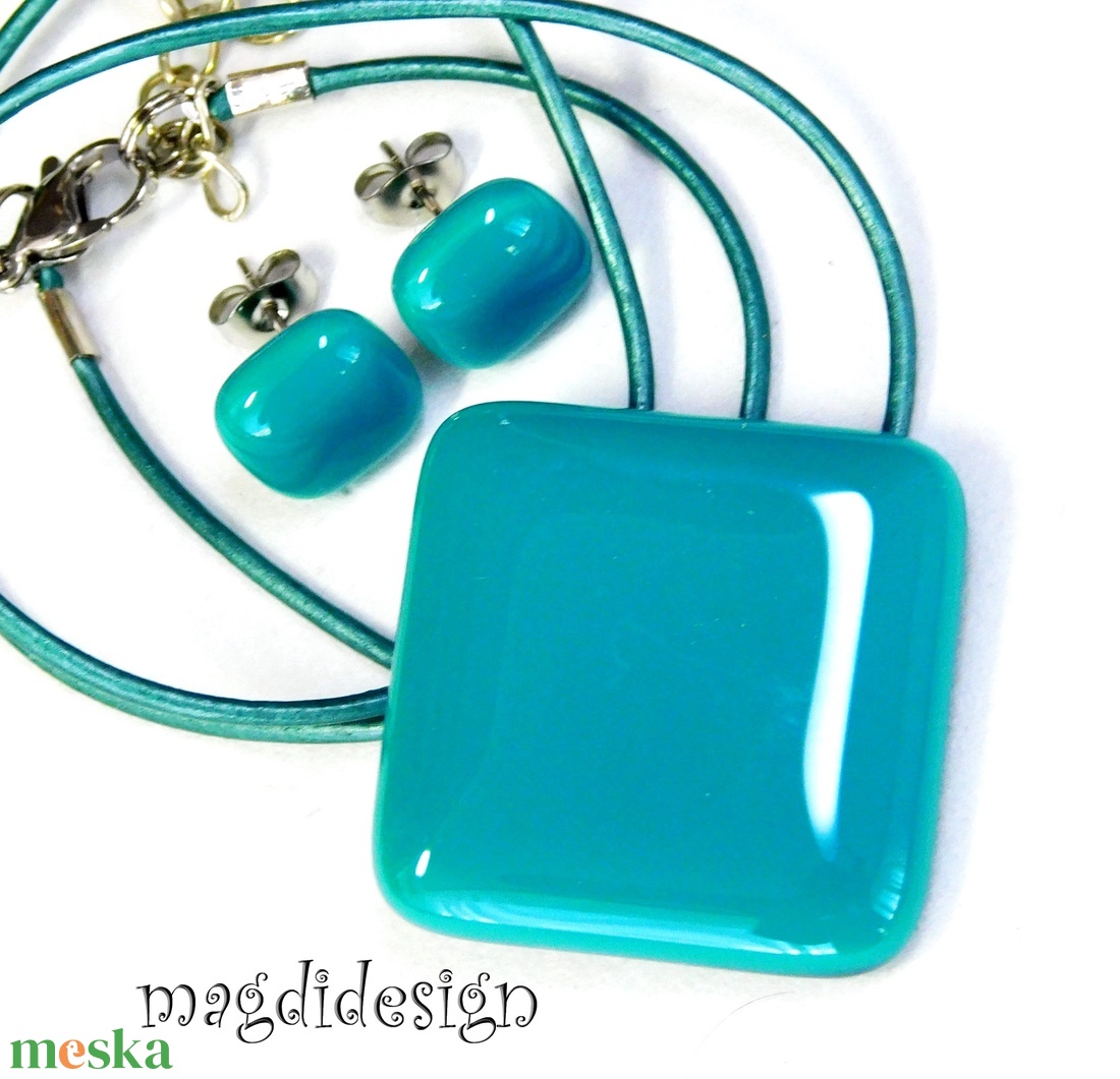 Türkiz üvegékszer szett, nyaklánc, stiftes fülbevaló - Ballagásra, születésnapra, névnapra - ékszer - ékszerszett - Meska.hu