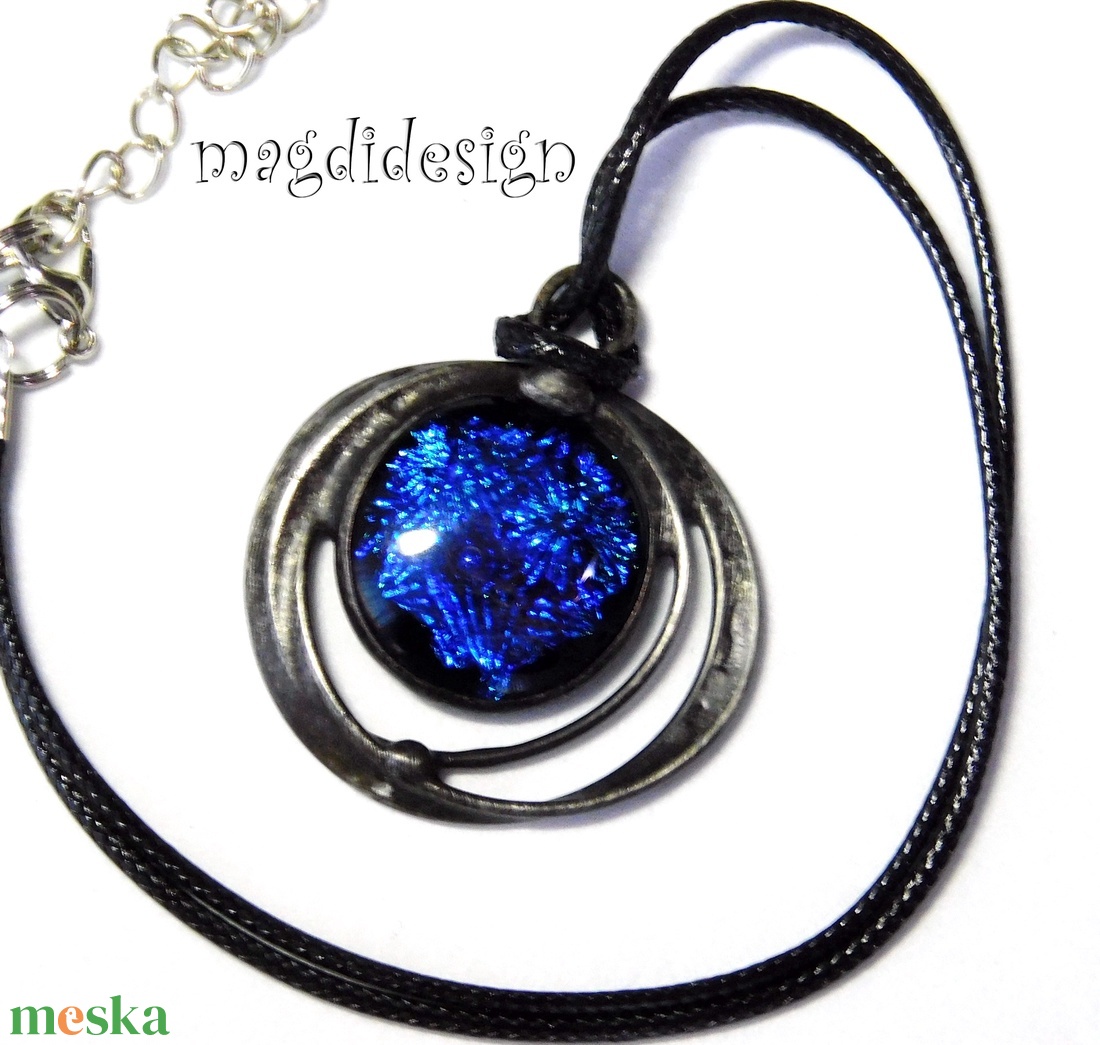 Fekete-kék bolygó üvegékszer nyaklánc - ékszer - nyaklánc - medálos nyaklánc - Meska.hu