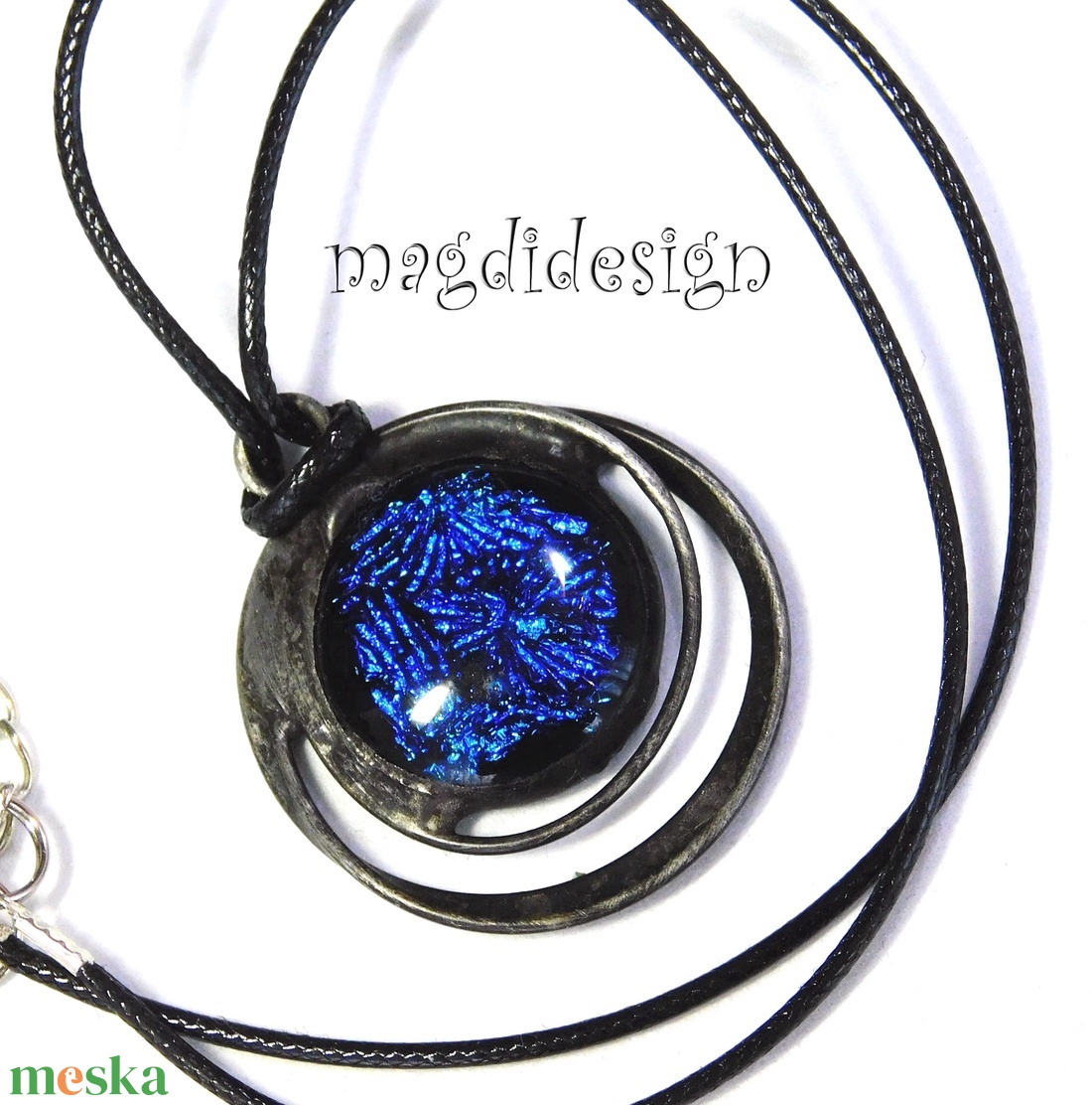 Fekete-kék bolygó üvegékszer nyaklánc 1 - ékszer - nyaklánc - medálos nyaklánc - Meska.hu