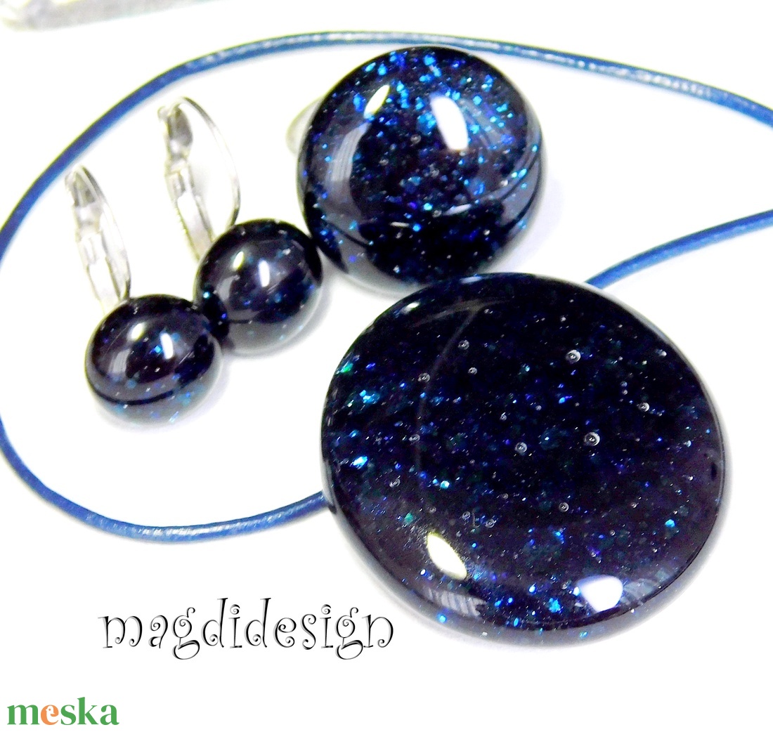 Kék aventurin csillogás üvegékszer szett, nyaklánc, gyűrű, kapcsos fülbevaló  -ajándék húsvétra ballagásra, - ékszer - ékszerszett - Meska.hu