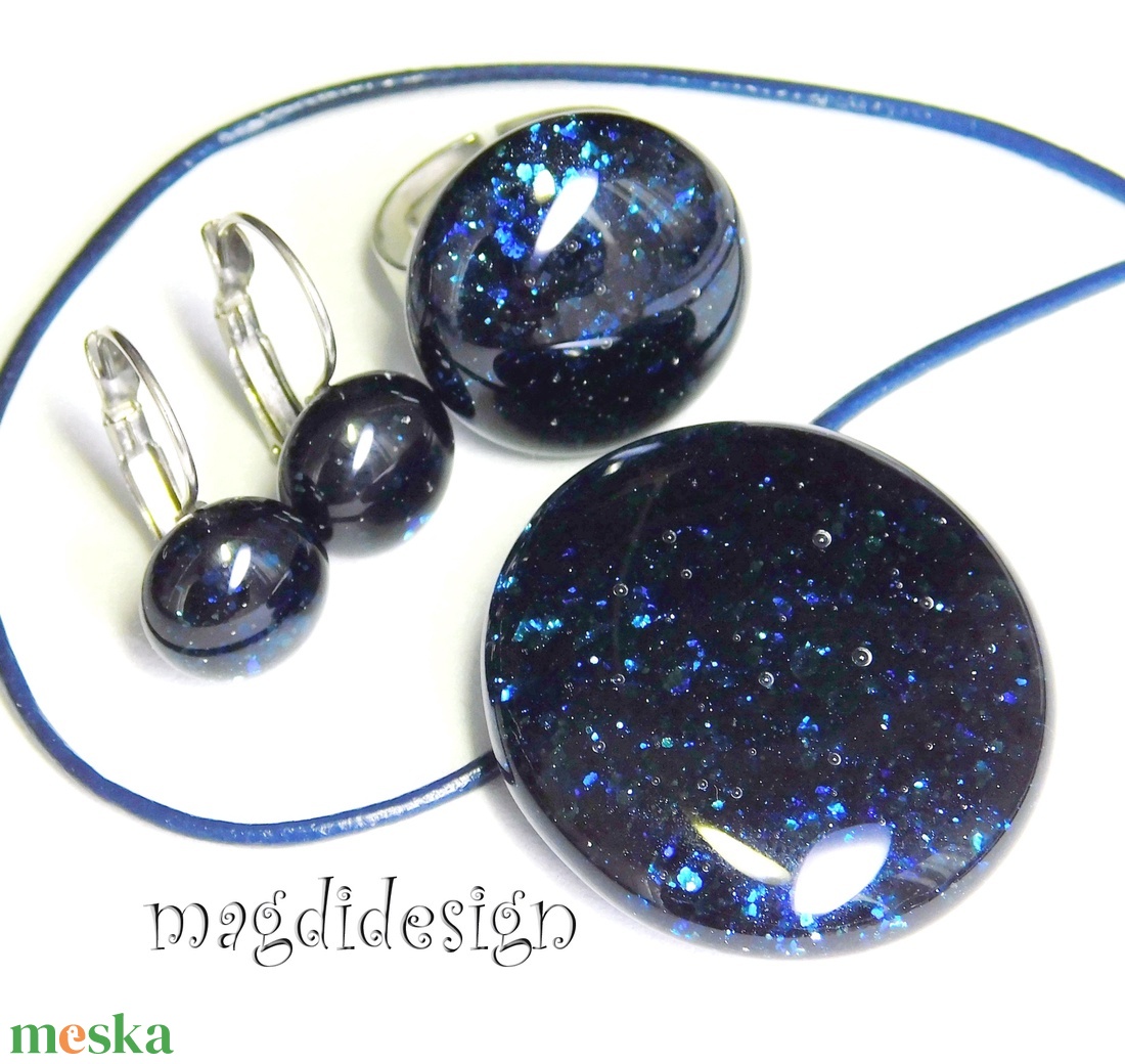 Kék aventurin csillogás üvegékszer szett, nyaklánc, gyűrű, kapcsos fülbevaló  -ajándék húsvétra ballagásra, - ékszer - ékszerszett - Meska.hu