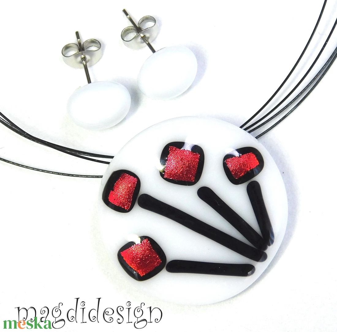 Vöröslő rügyfakadás üvegékszer szett, nyaklánc,  stiftes fülbevaló - ékszer - ékszerszett - Meska.hu