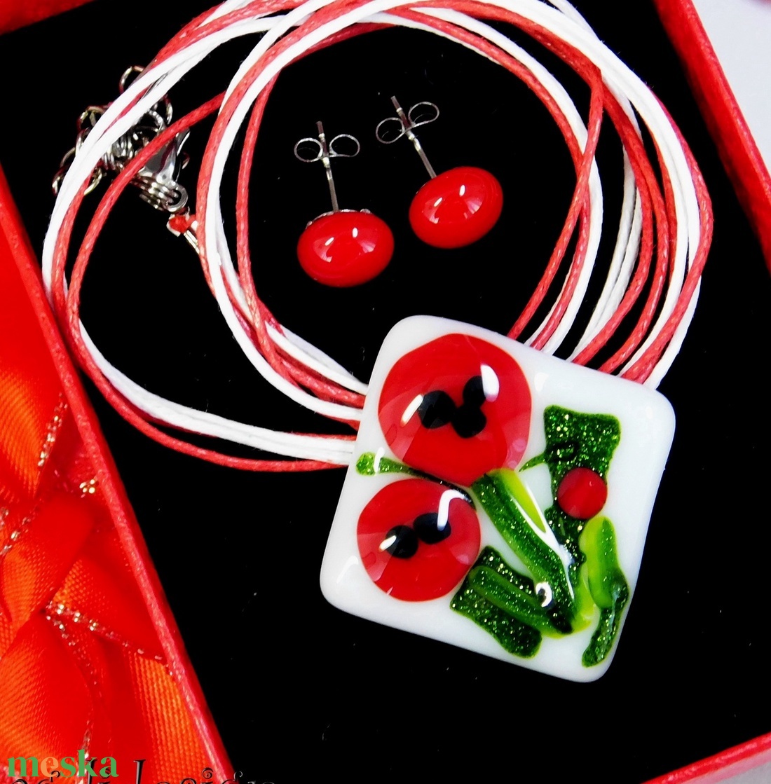 Pipacsok üvegékszer szett nyaklánc, stiftes fülbevló 3 - ékszer - ékszerszett - Meska.hu