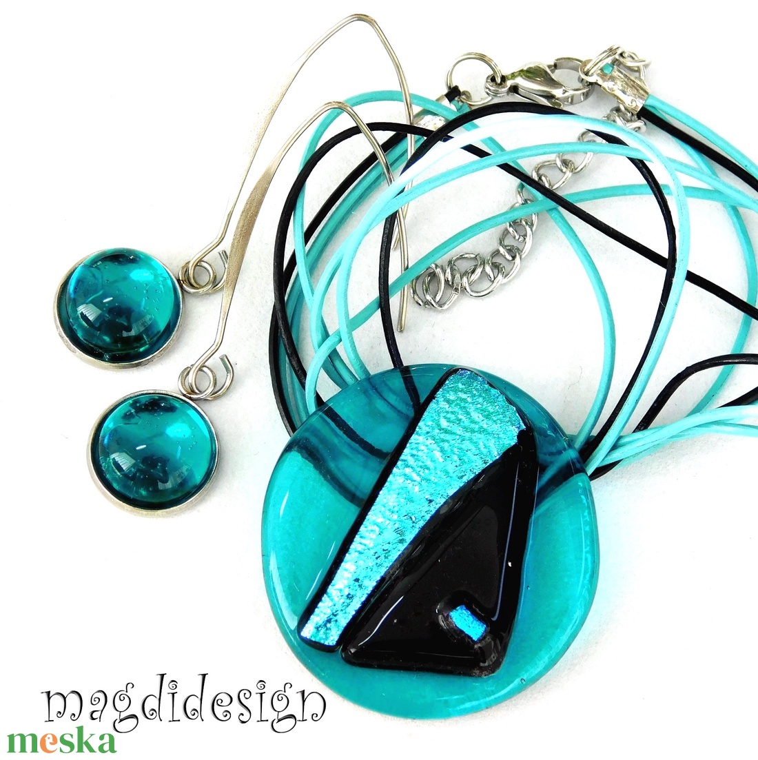 Türkiz-fekete színjáték dichroic üvegékszer szett lógó fülbevaló - ékszer - ékszerszett - Meska.hu