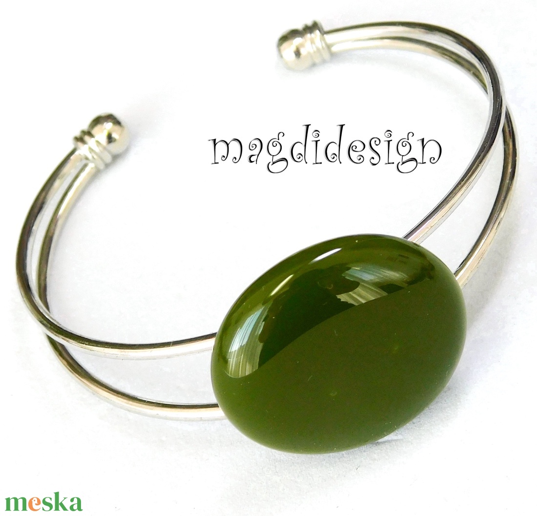 Mohazöld üvegékszer karkötő - ékszer - karkötő - karkötő medállal - Meska.hu