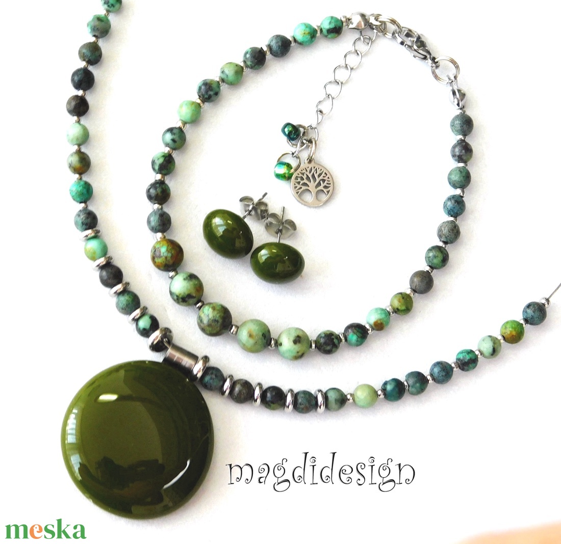 Mohazöld ásványköves üvegékszer szett nyaklánc, stiftes fülbevaló - ékszer - ékszerszett - Meska.hu