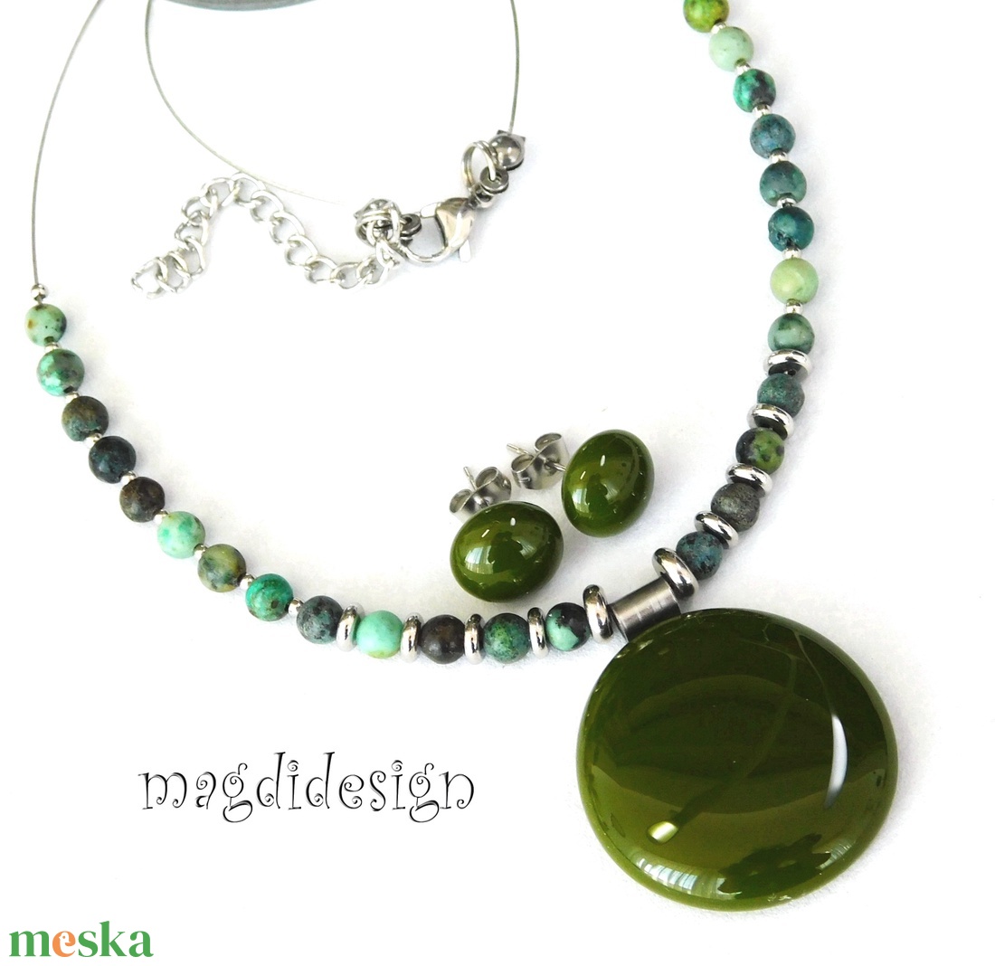 Mohazöld ásványköves üvegékszer szett nyaklánc, stiftes fülbevaló - ékszer - ékszerszett - Meska.hu