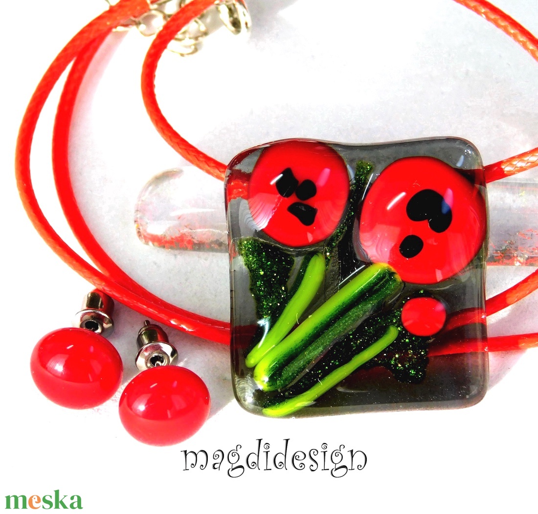 Pipacsok a szürkeségben üvegékszer szett nyaklánc, stiftes fülbevló  - ékszer - ékszerszett - Meska.hu