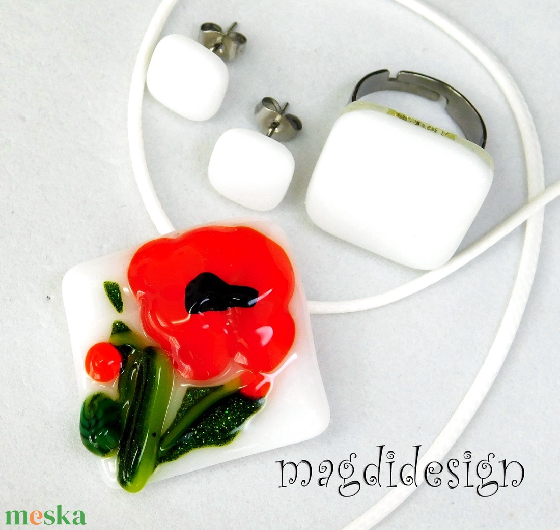 Pipacsok üvegékszer szett nyaklánc, gyűrű, stiftes fülbevló  - ékszer - ékszerszett - Meska.hu