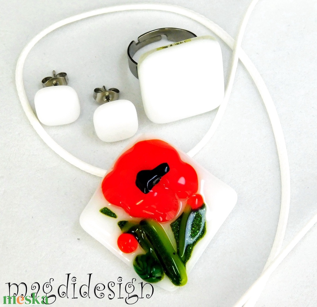 Pipacsok üvegékszer szett nyaklánc, gyűrű, stiftes fülbevló  - ékszer - ékszerszett - Meska.hu