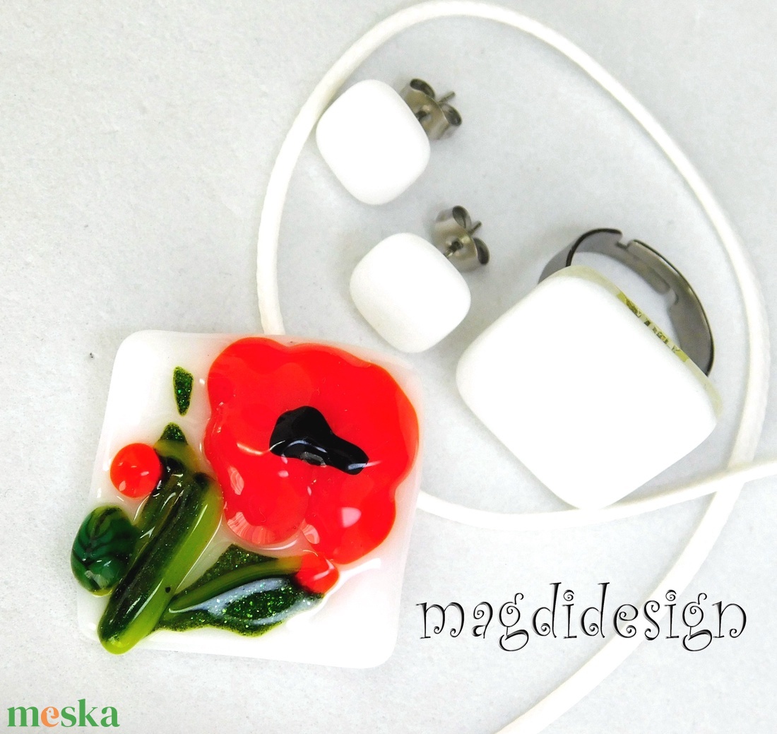 Pipacsok üvegékszer szett nyaklánc, gyűrű, stiftes fülbevló  - ékszer - ékszerszett - Meska.hu