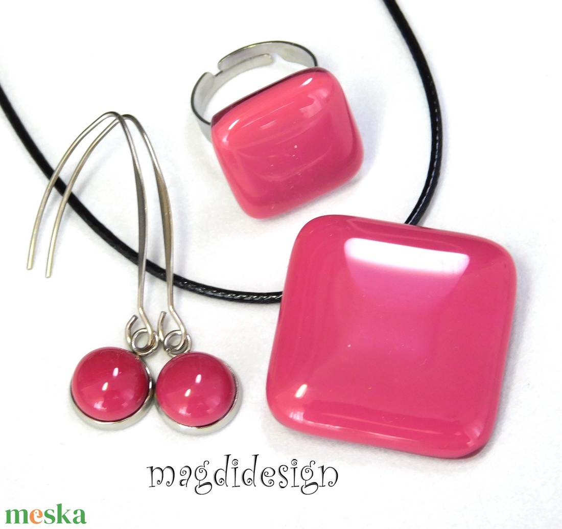 Mályvás-málna üvegékszer szett, nyaklánc, gyűrű, lógós fülbevaló - ékszer - ékszerszett - Meska.hu