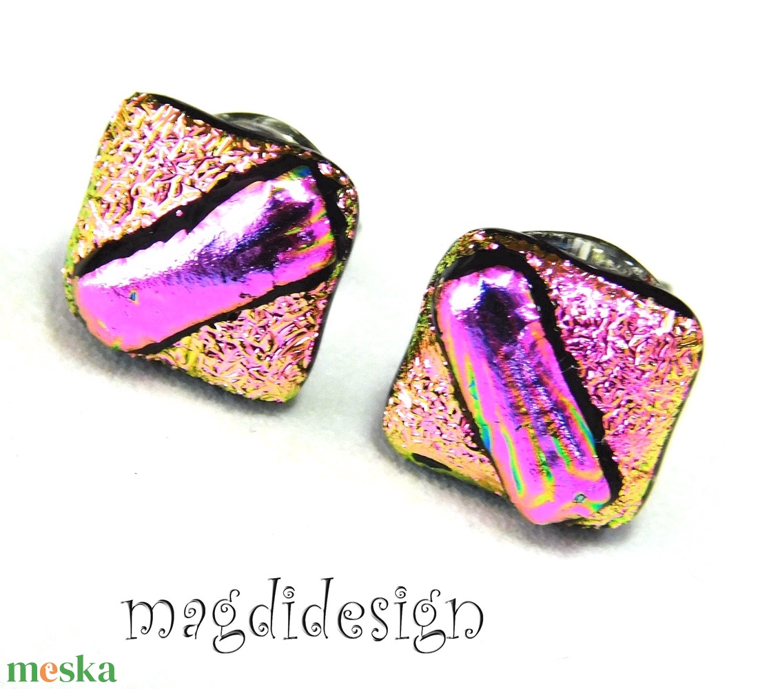 NEMESACÉL! Rózsaszín-lazac borzaska dichroic üvegékszer stiftes fülbevaló  - ékszer - fülbevaló - pötty fülbevaló - Meska.hu