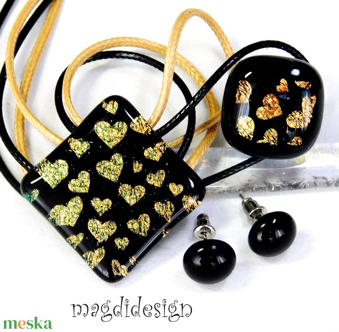 Arany színjátszó szívecskés üvegékszer szett nyaklánc, fülbevaló - Ballgásra, Anyák napjára, születésnapra, névnapra - ékszer - ékszerszett - Meska.hu