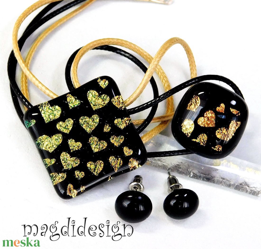 Arany színjátszó szívecskés üvegékszer szett nyaklánc, fülbevaló - Ballgásra, Anyák napjára, születésnapra, névnapra - ékszer - ékszerszett - Meska.hu