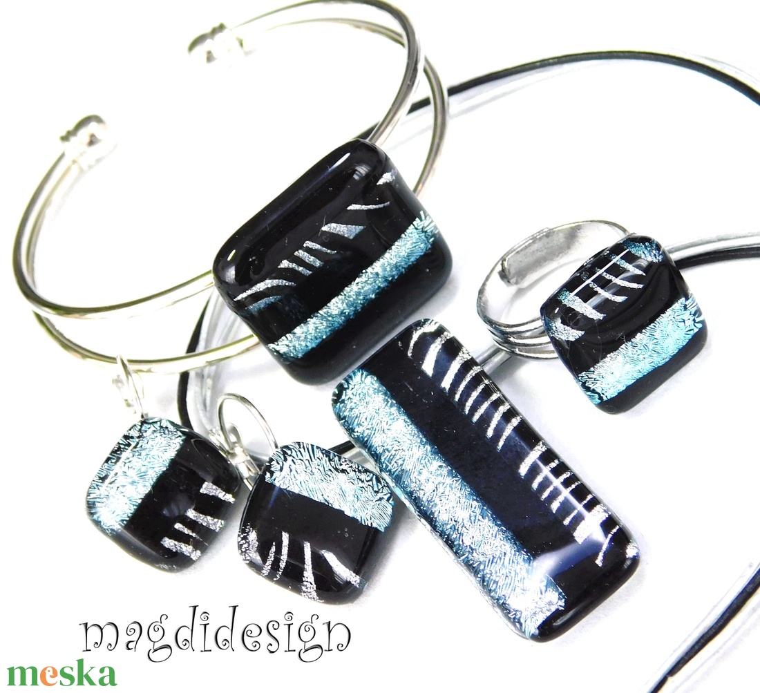 EXKLUZÍV Fekete ezüst zebra üvegékszer szett nyaklánc, karkötő, gyűrű, fülbevaló - Anyák napjára, ballgásra - ékszer - ékszerszett - Meska.hu