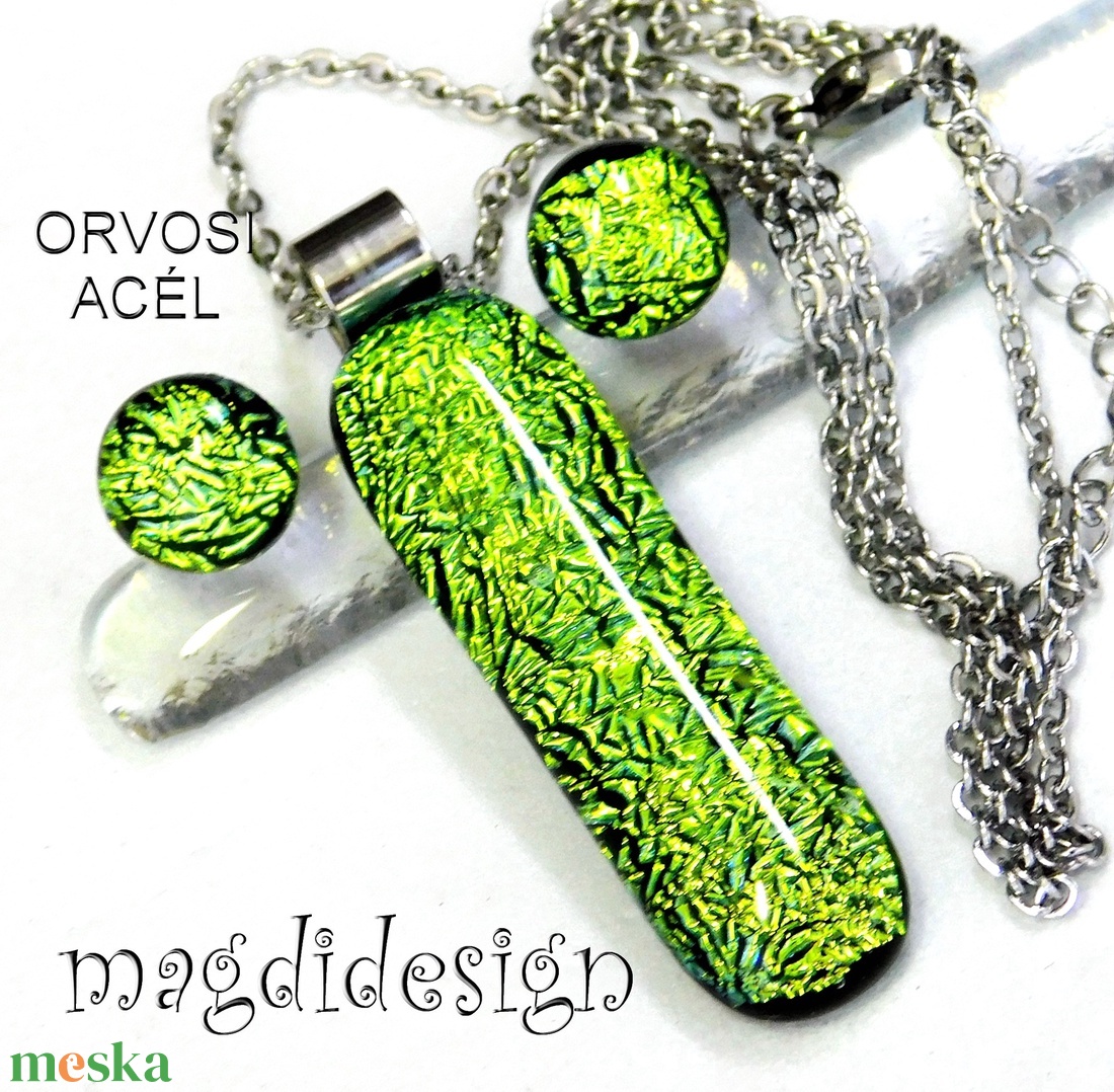 Exkluzív szikrázó zöld dichroic üvegékszer szett nyaklánc stiftes fülbevaló  - ékszer - ékszerszett - Meska.hu