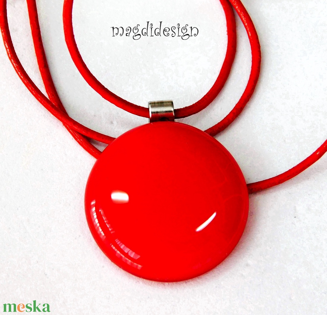 Meggypiros üvegékszer nyaklánc - ékszer - nyaklánc - medálos nyaklánc - Meska.hu
