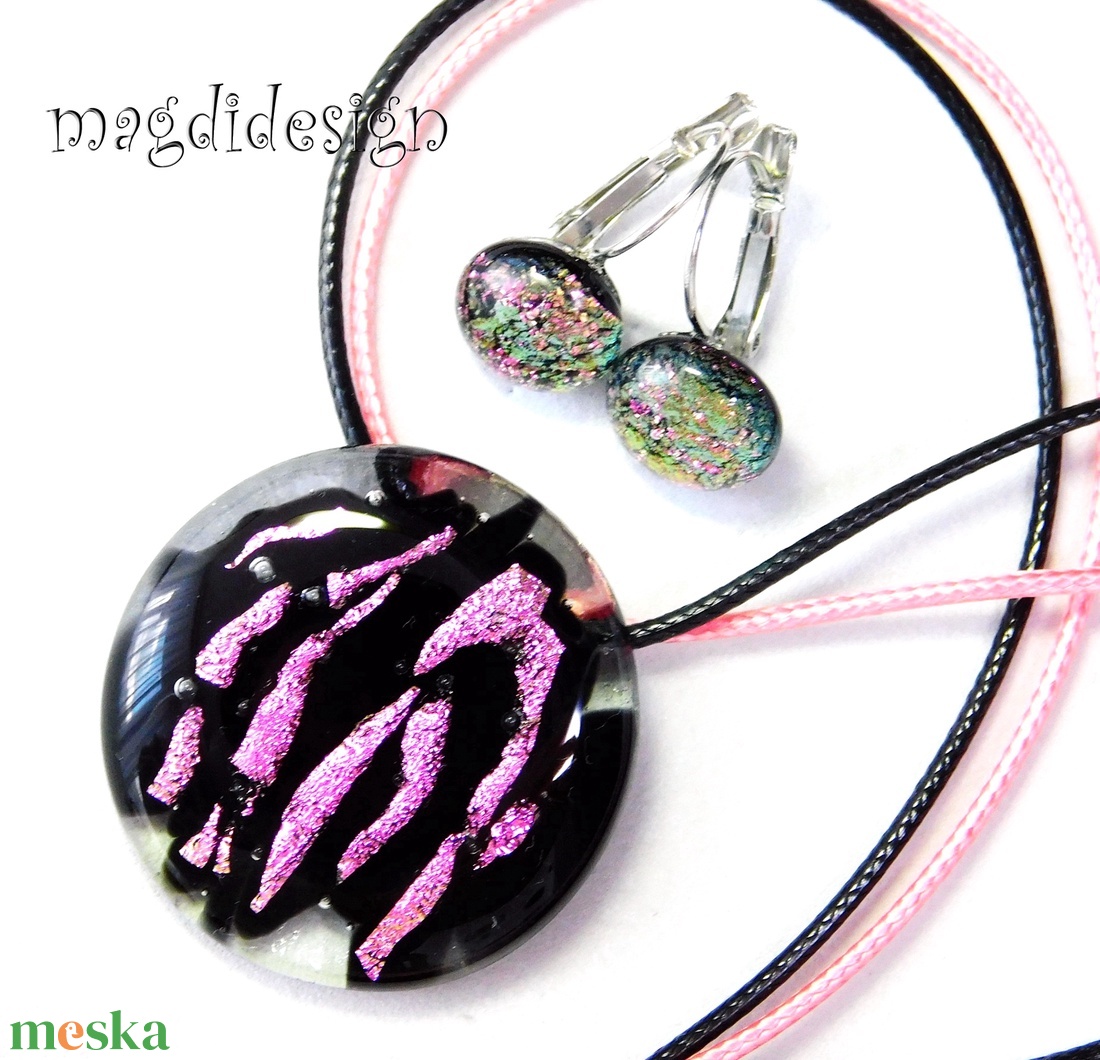 MAXI Rózsaszín fekete üvegékszer szett nyaklánc kapcsos fülbevaló  Anyák napjára, ballagásra, születésnapra, névnapra - ékszer - ékszerszett - Meska.hu