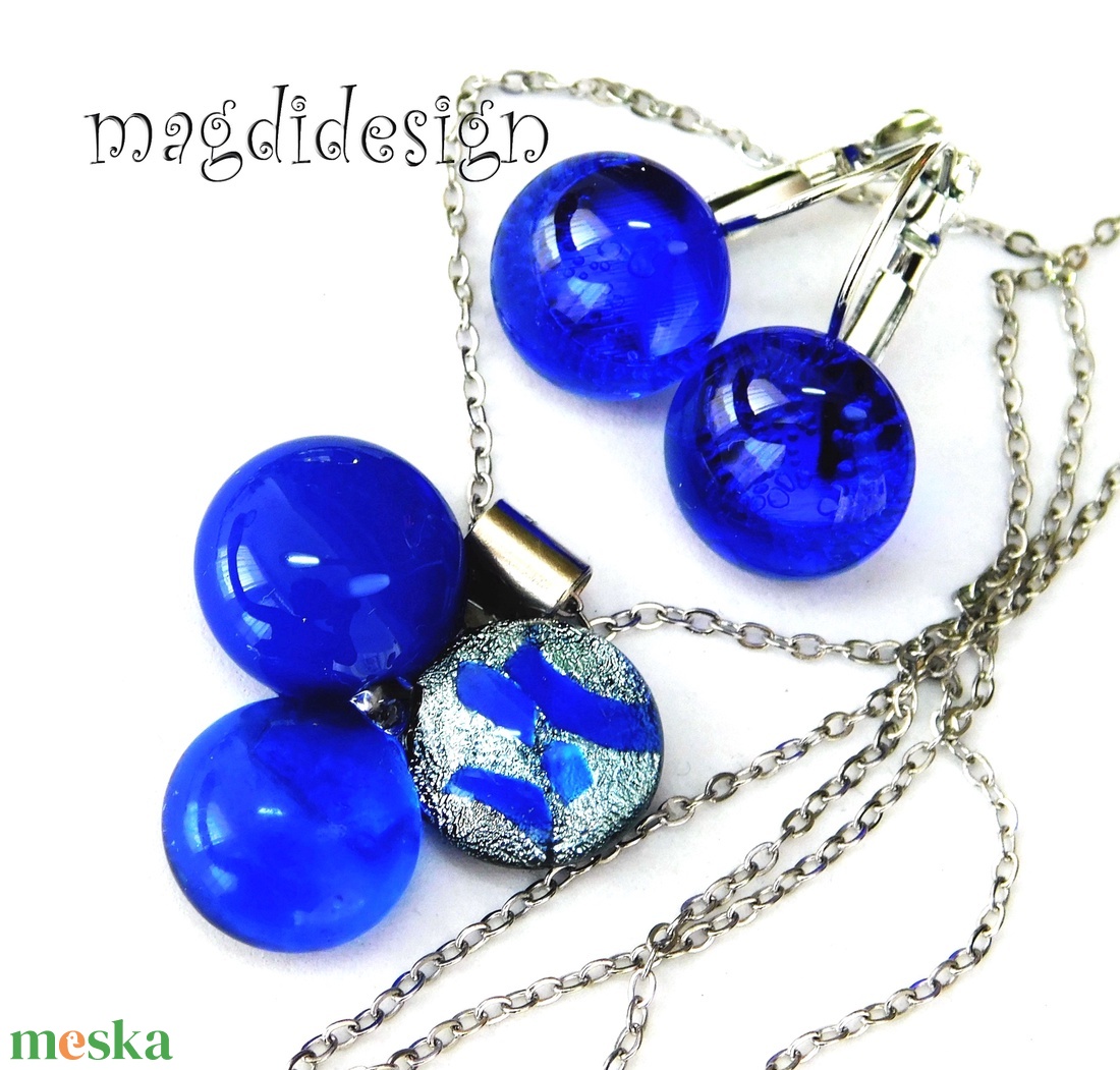 Ezüst-kék dichroic bogyós színtrió üvegékszer szett nyaklánc kapcsos fülbevaló  Ballagásra, anyák napjára, névnapra - ékszer - ékszerszett - Meska.hu