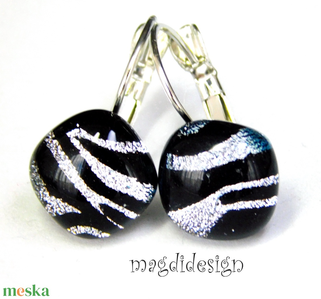  EXKLUZÍV  Fekete ezüst zebra üvegékszer stiftes fülbevaló - Anyák napjára, ballgásra - ékszer - fülbevaló - pötty fülbevaló - Meska.hu