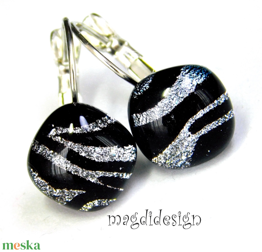  EXKLUZÍV  Fekete ezüst zebra üvegékszer kapcsos fülbevaló - Anyák napjára, ballgásra - ékszer - fülbevaló - lógó fülbevaló - Meska.hu