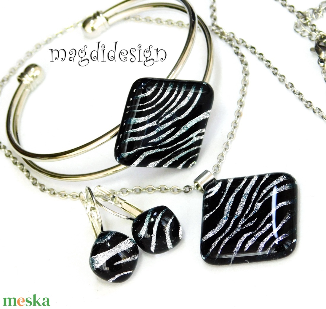 EXKLUZÍV Fekete ezüst zebra üvegékszer szett nyaklánc, karkötő, fülbevaló - Anyák napjára, ballgásra - ékszer - ékszerszett - Meska.hu
