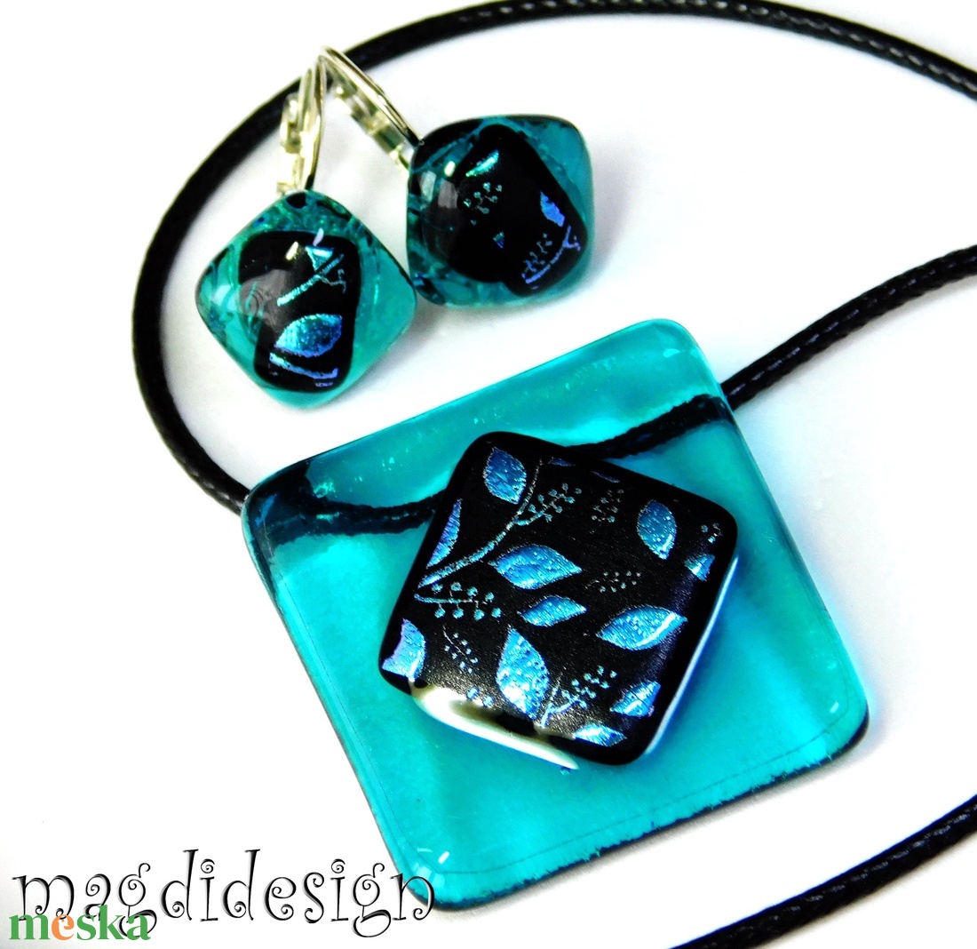 Tavaszi szél színjáték dichroic üvegékszer szett nyaklánc fülbevaló Anyák napjára, ballagásra, születésnapra, névnapra - ékszer - ékszerszett - Meska.hu