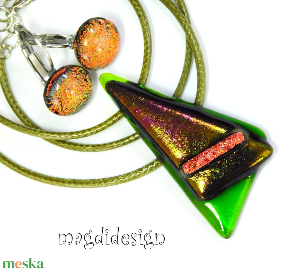 Aranyló moha üvegékszer nyaklánc   ANYÁK NAPJÁRA, BALLAGÁSRA, SZÜLETÉSNAPRA, NÉVNAPRA - ékszer - nyaklánc - medálos nyaklánc - Meska.hu