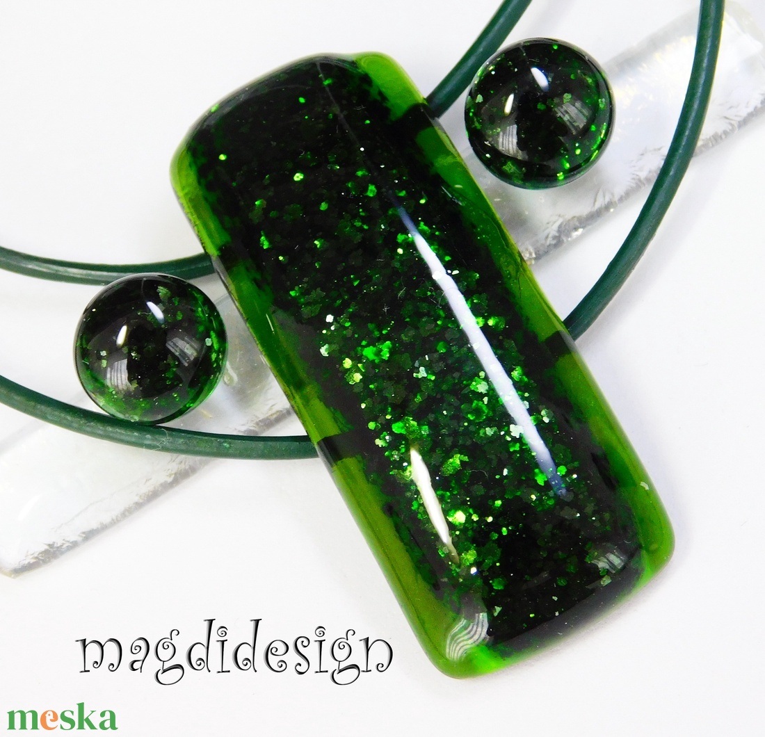 Eredeti zöld aventurin üvegékszer szett, nyaklánc, stiftes fülbevaló - ékszer - ékszerszett - Meska.hu