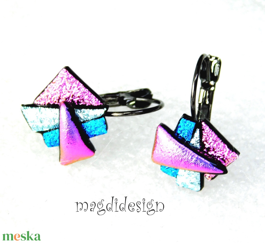 Színes borzaska üvegékszer kapcsos fülbevaló 1 - ékszer - fülbevaló - lógó fülbevaló - Meska.hu