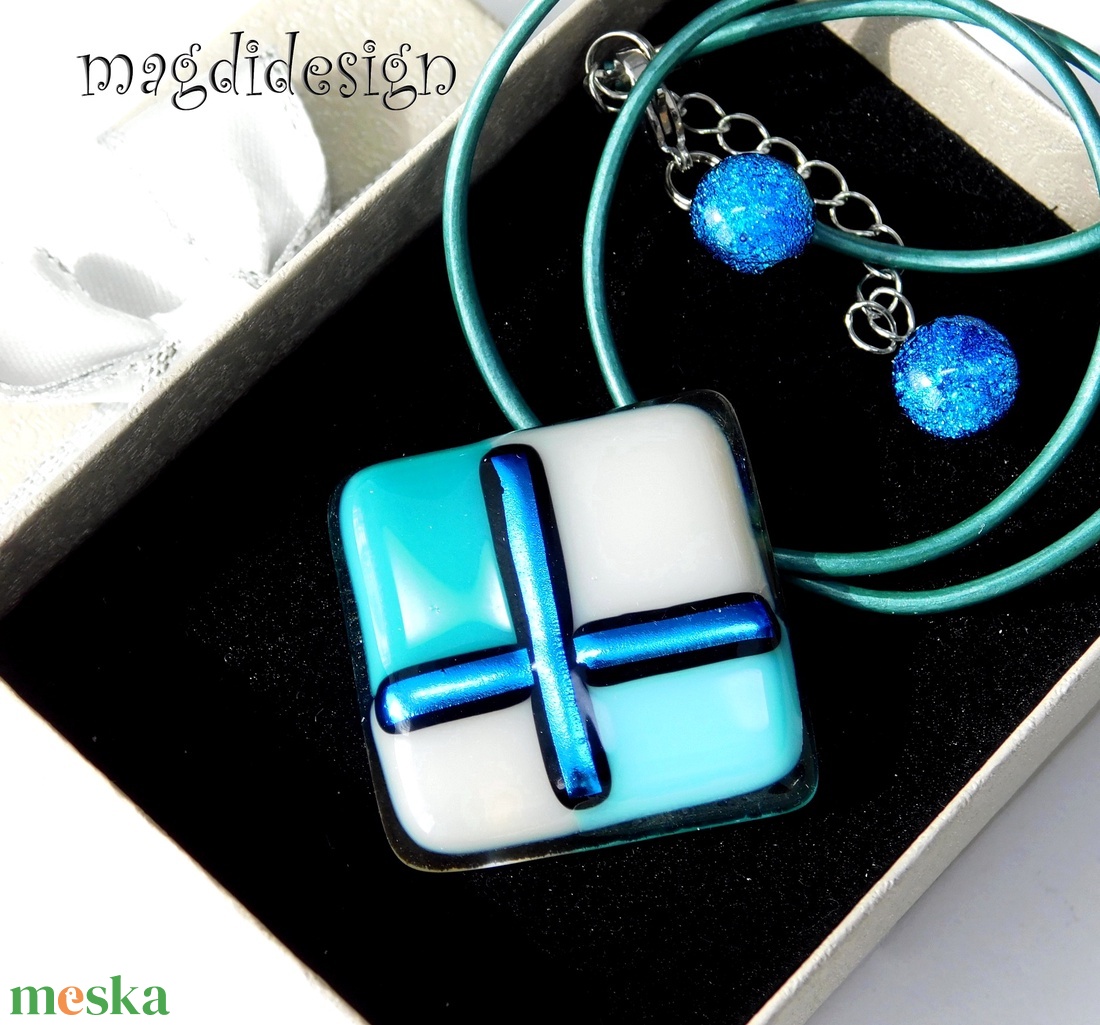 Absztrakt türkiz-beige üvegékszer szett   Anyák napjára, ballagásra, születésnapra, névnapra - ékszer - ékszerszett - Meska.hu