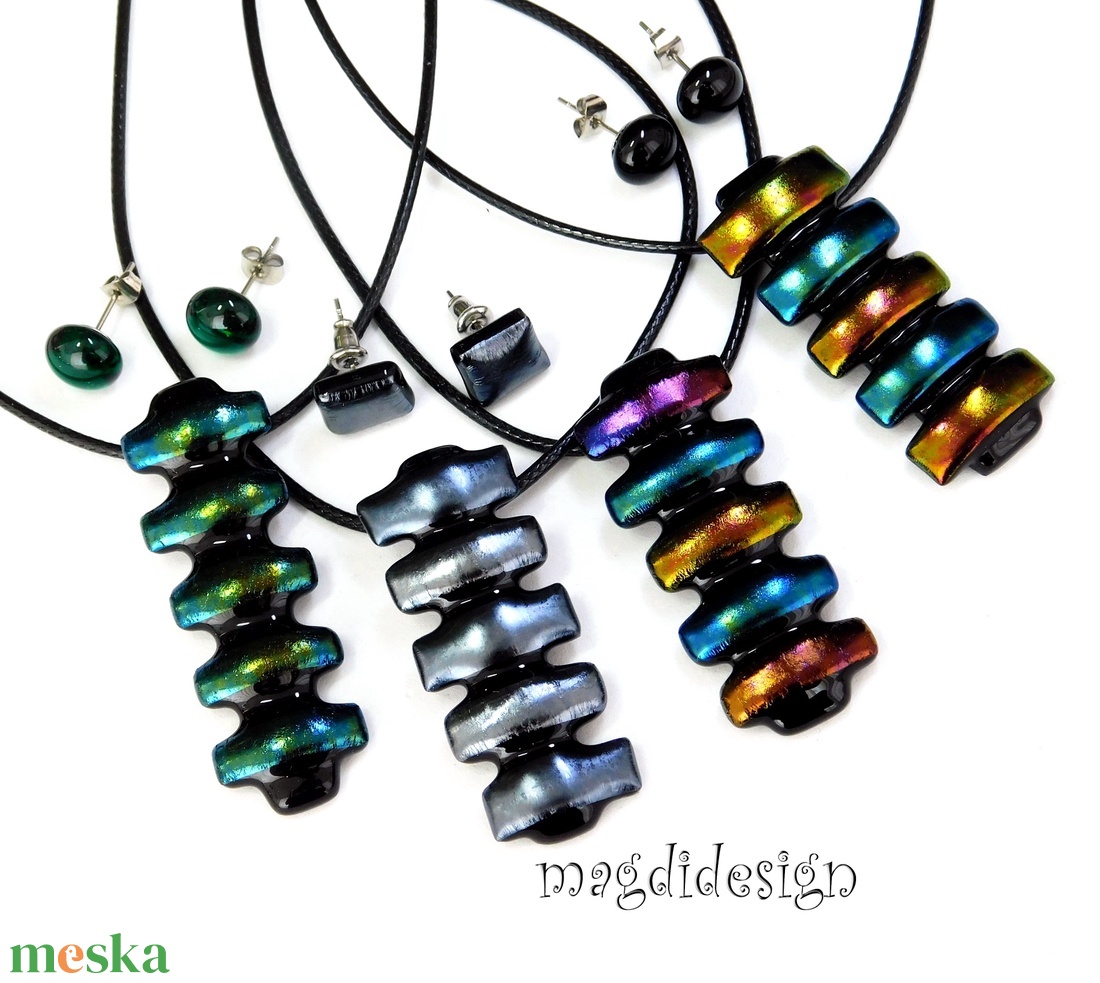 Türkizcsíkos eozinos üvegékszer szett nyaklánc stiftes fülbevaló - ékszer - ékszerszett - Meska.hu