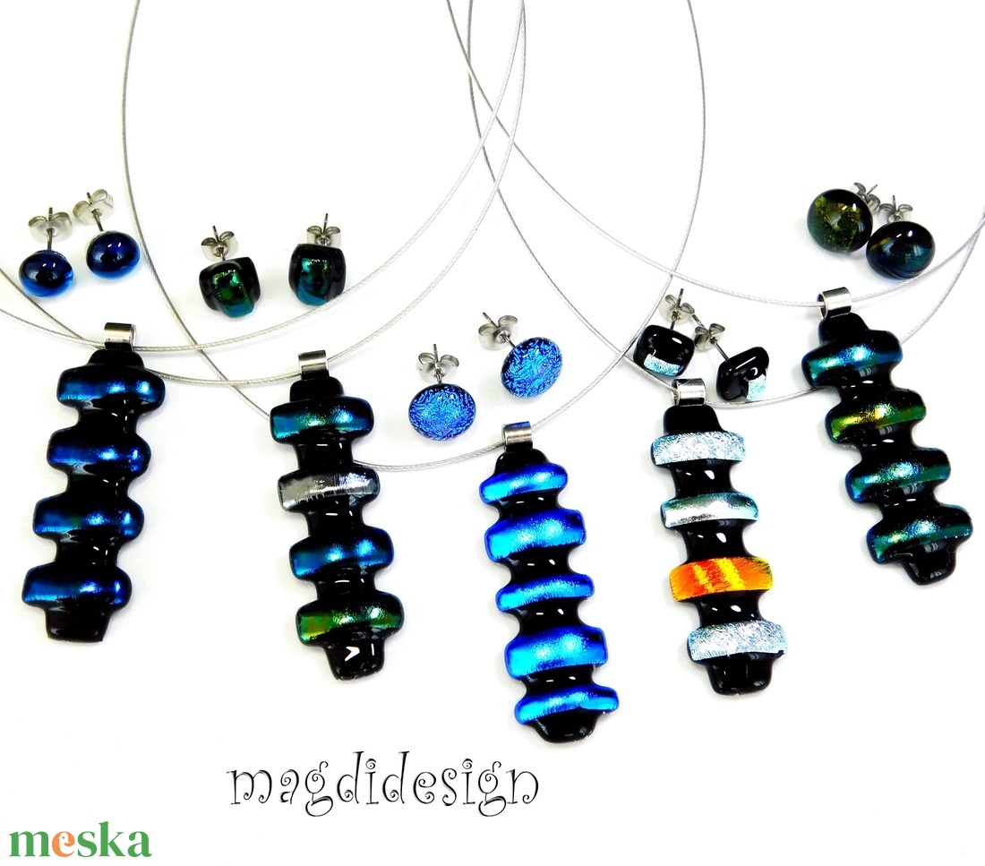 Kék csíkos eozinos üvegékszer szett nyaklánc stiftes fülbevaló - ékszer - ékszerszett - Meska.hu