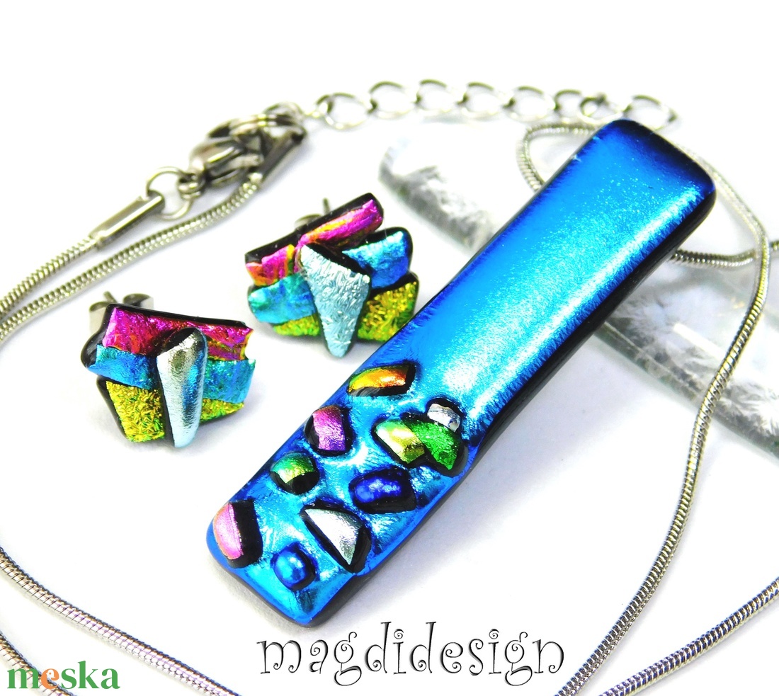 Kékülő szines köves dichroic üvegékszer nyaklánc - ékszer - nyaklánc - medálos nyaklánc - Meska.hu