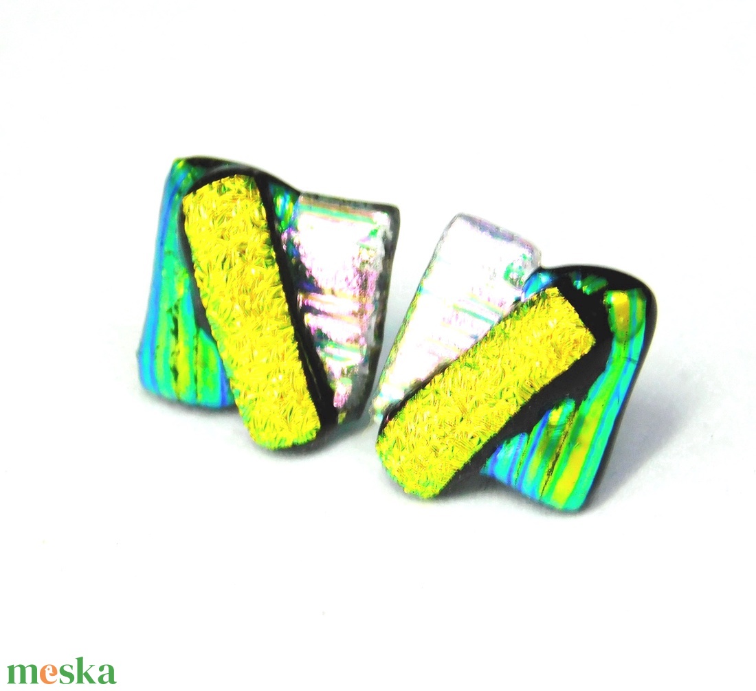 NEMESACÉL! Zöld-rózsaszín-arany  borzaska dichroic üvegékszer stiftes fülbevaló  - ékszer - fülbevaló - pötty fülbevaló - Meska.hu